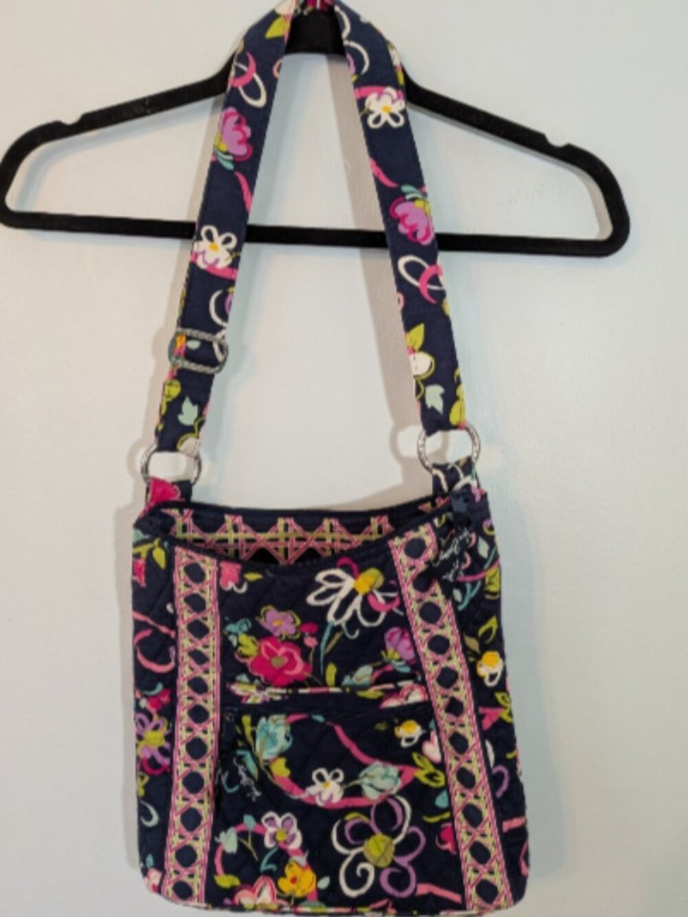 Vera Bradley Crossbody Hipster Bag Ribbons Retired Pattern Adjustable Strap 2012